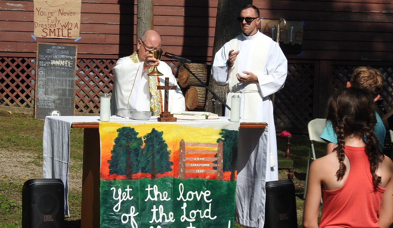Jesus' sacred heart is a 'furnace of love for us,' bishop tells