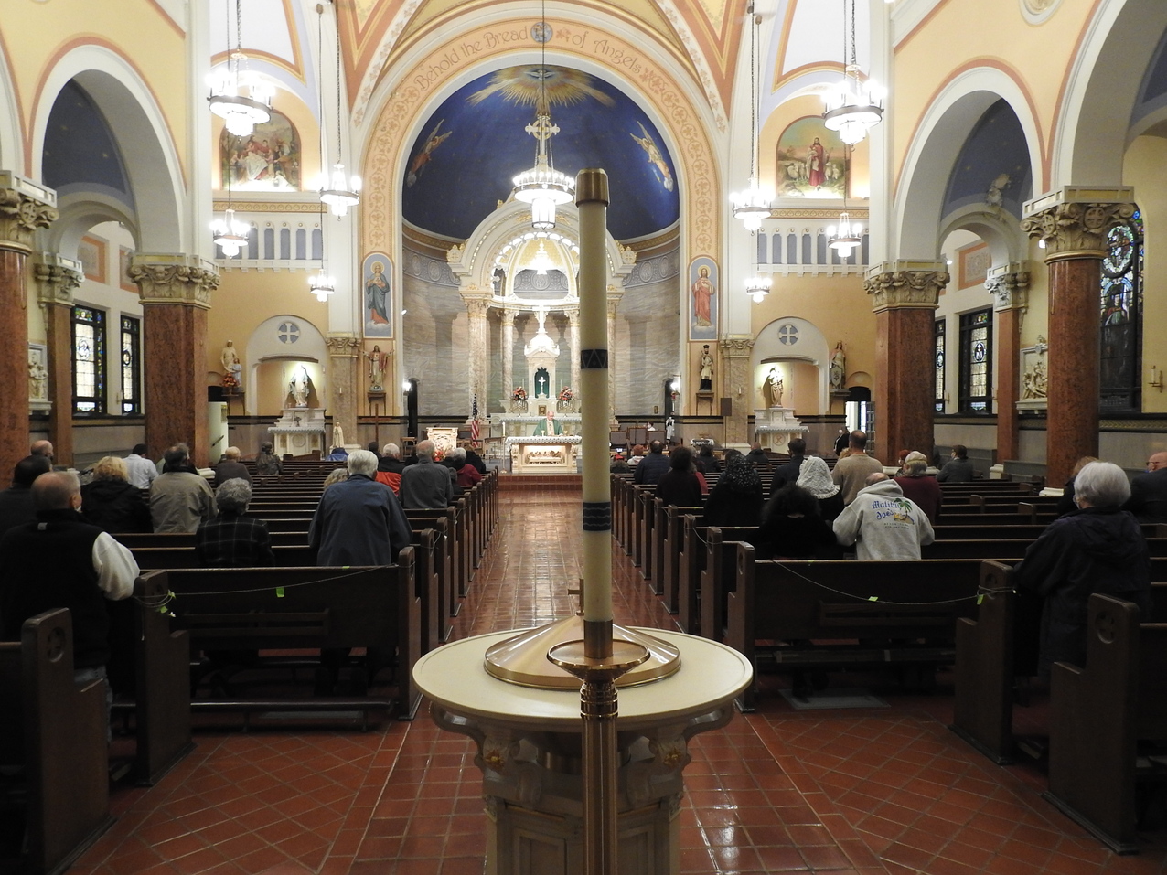 Malesic celebrates Mass during visit to St. John Nepomucene Parish